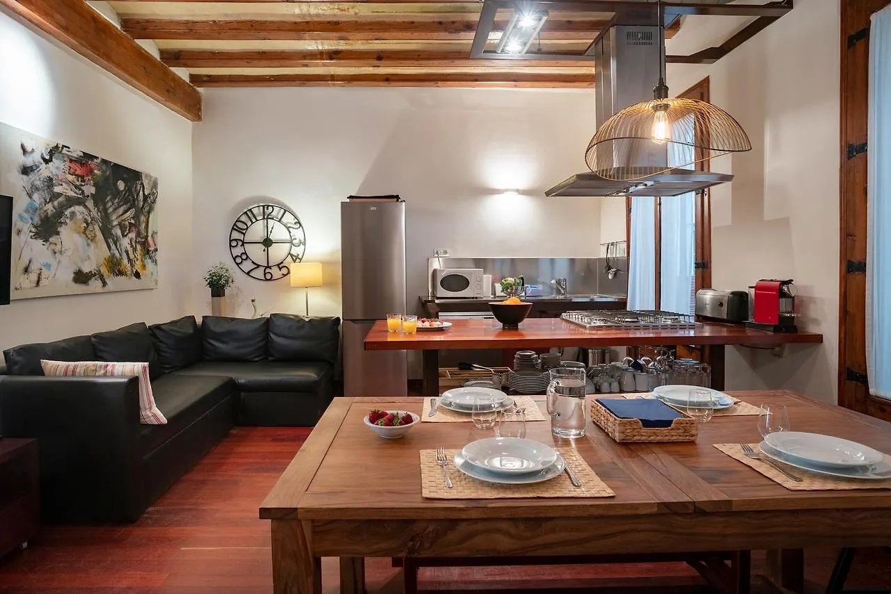 Habitat Apartments Ferran Barcelona